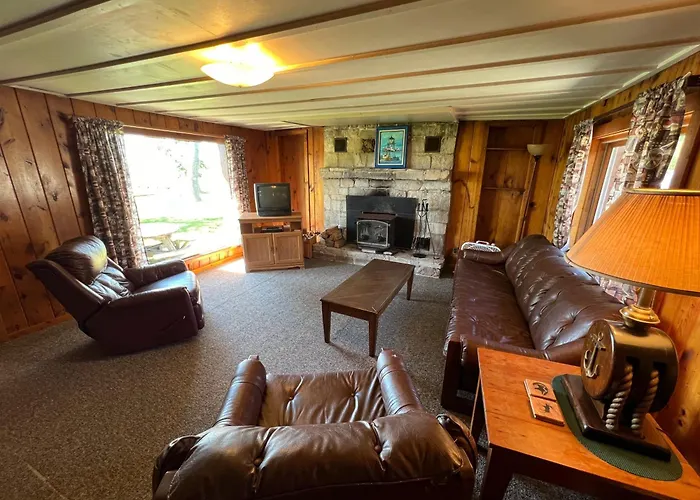 Papins Resort Cabin #1